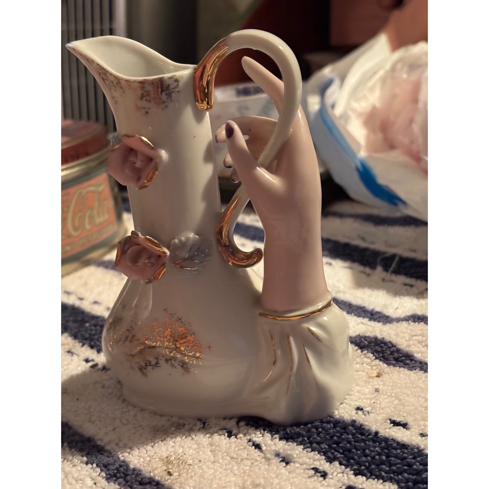 Vintage Porcelain Hand Holding Pitcher Bud Vase Pink Roses Gold Gilt Ceramic - Picture 6 of 9